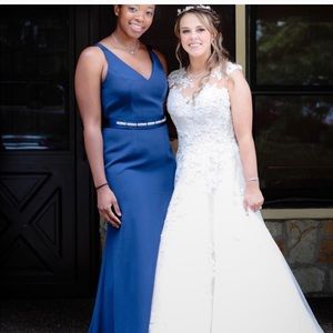 Vera Wang, navy dress, size 8, W/detached belt